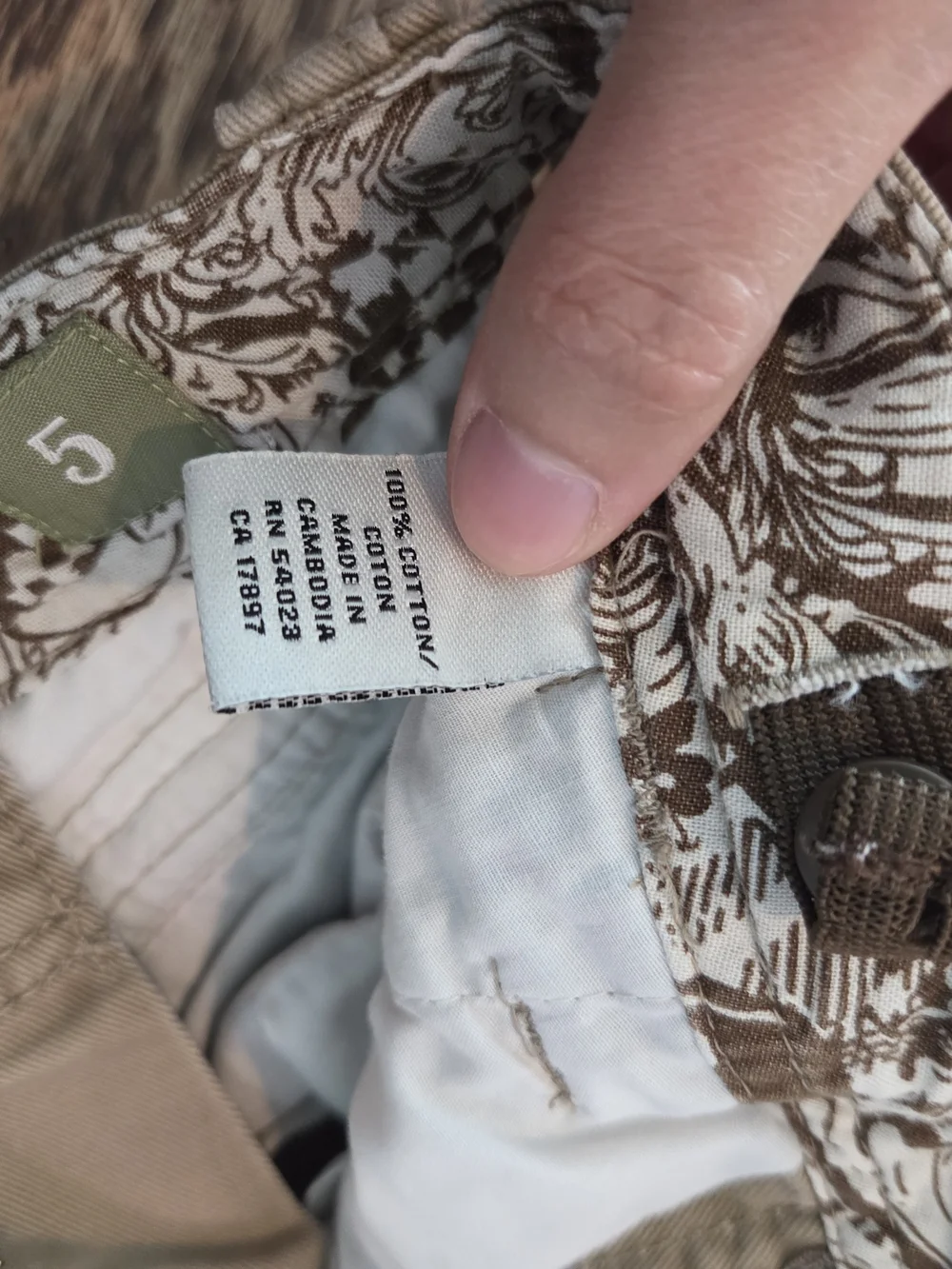Old Navy Olive/Tan Cargo Shorts - Kids Size 5